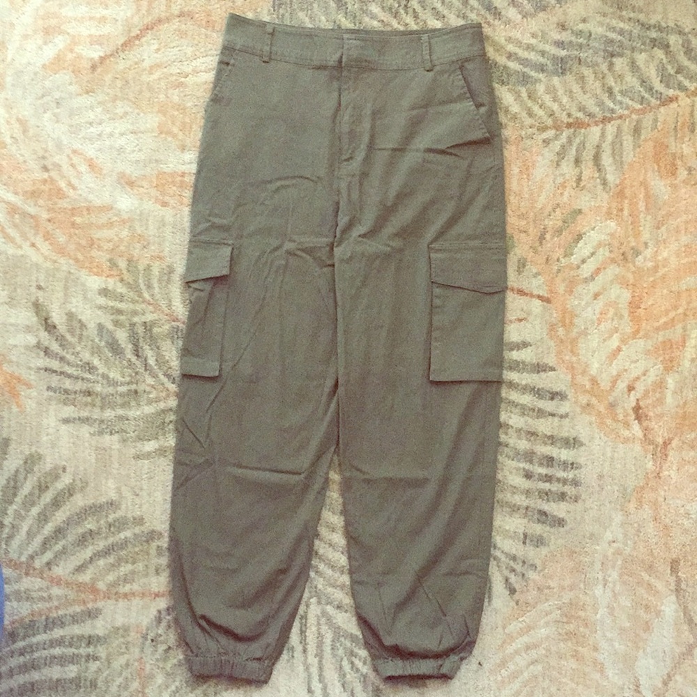 Forever 21 Green Cargo Pants